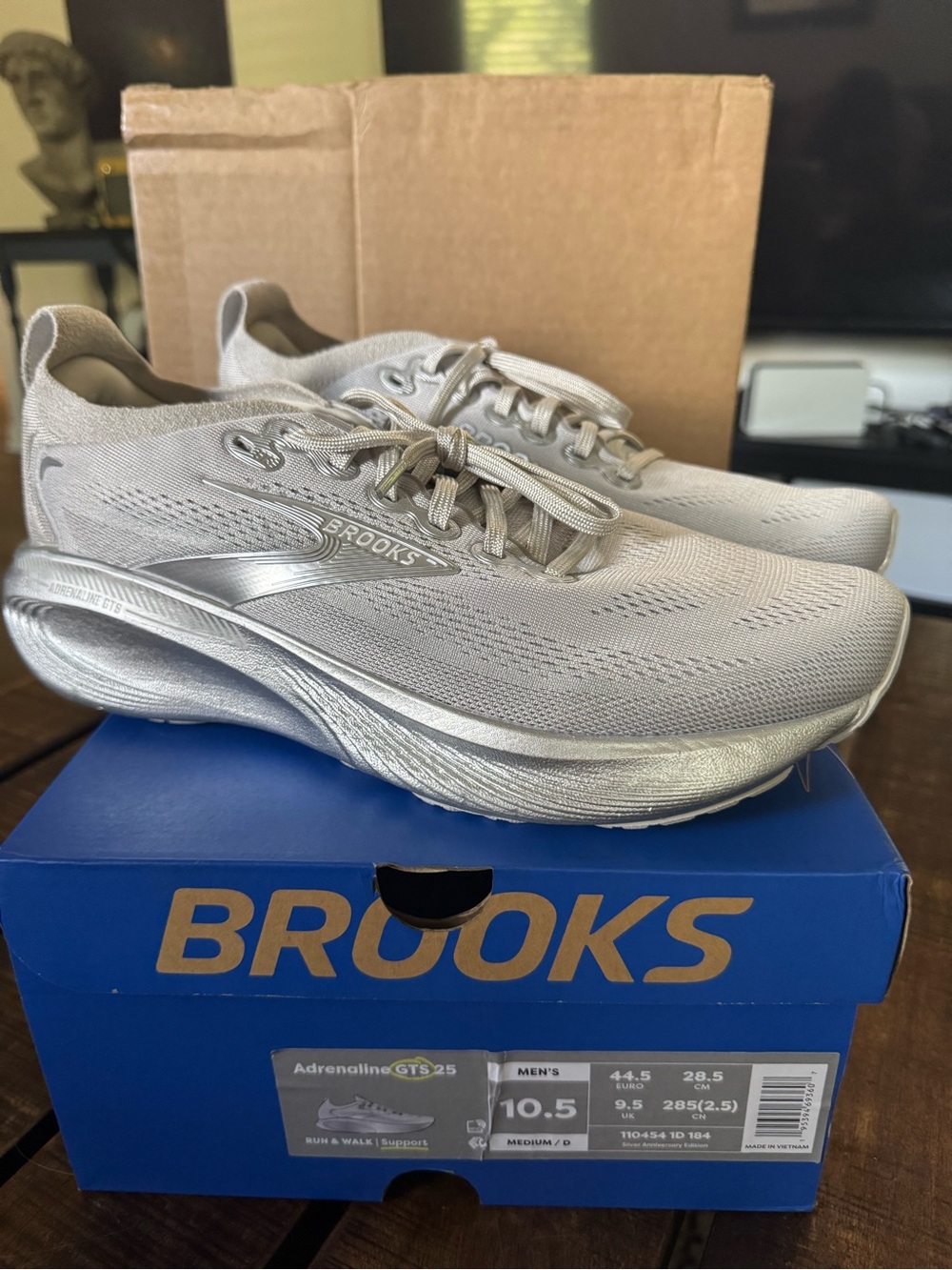 Brooks Men's Adrenaline GTS 25 Silver Running Shoes